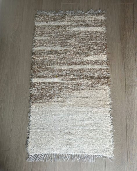 tapis-artisanal-fait-main-beige